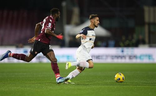 Salerne contre Lecce