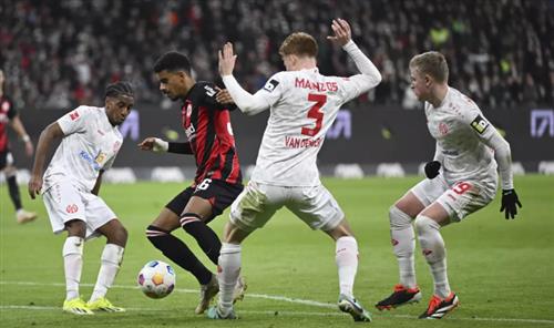 Eintracht Francfort vs Mayence 05