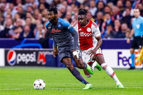 Naples contre Ajax