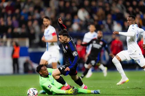 Auxerre contre Lyon