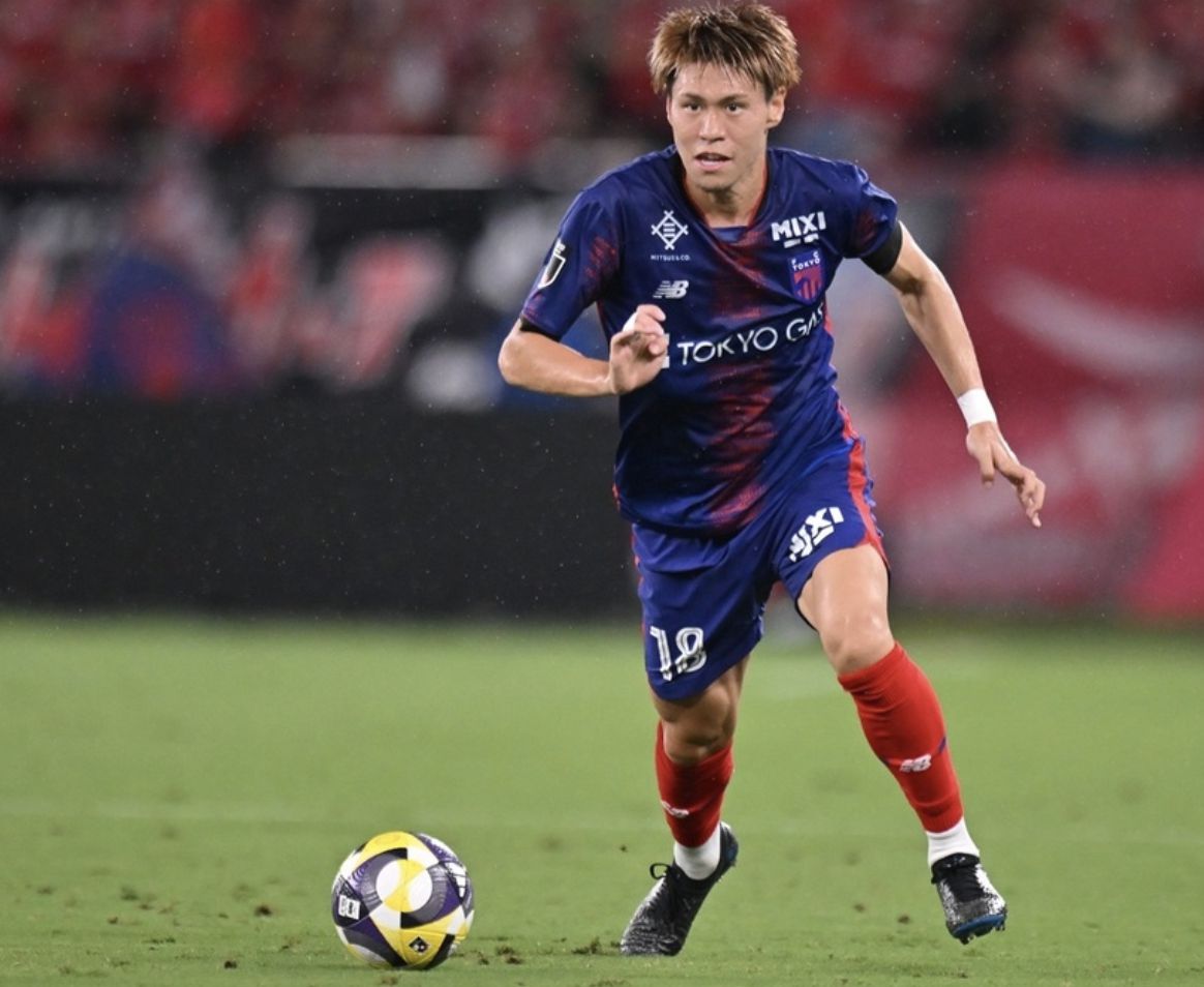 Officiel : Le milieu de terrain du FC Tokyo Kento Hashimoto s'est blessé au mollet droit et sera absent pendant 8 à 10 semaines.