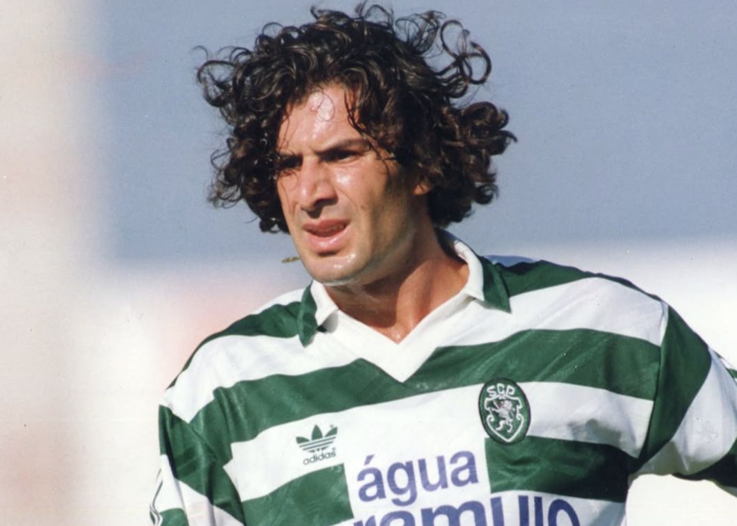 Médias portugais : Les réseaux sociaux sportifs portugais ont publié un message pour célébrer l’anniversaire de Figo, qui a ensuite eu une violente altercation avec les fans.