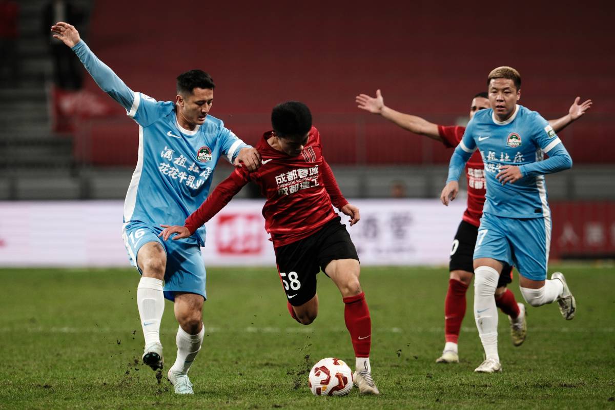 Ma Dexing : Une saison de travail acharné à Chengdu Chengdu a été gâchée par deux erreurs d'appréciation. À qui puis-je parler pour obtenir des explications?