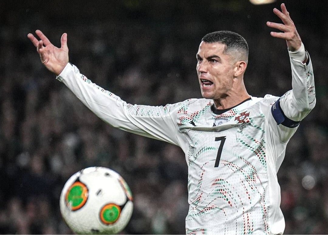 🟥Répartition des 13 cartons d'envoi de Cristiano Ronaldo jusqu'à présent : le Real Madrid en a 6 le plus et Manchester United en a 4