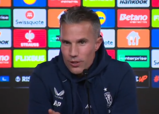Van Persie : Huang In-beom devrait être blessé pendant 6 à 8 semaines, Stuttgart est très fort