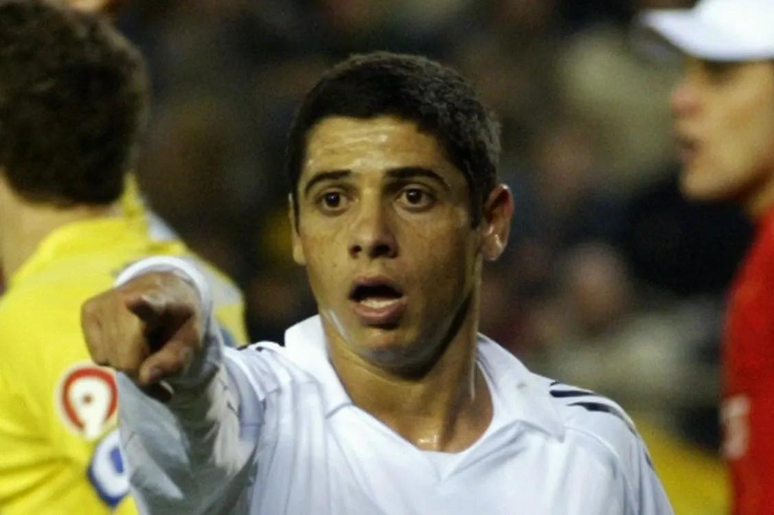 Cicinho : Quand je jouais pour le Real Madrid, je buvais 10 bouteilles de bière par jour et j'allais souvent ivre à l'entraînement.