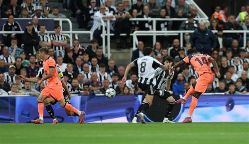 Newcastle United contre Barcelone