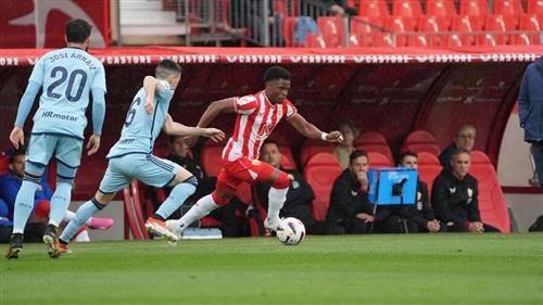 Almeria contre Robuste