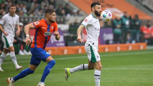 B. Mönchengladbach contre Darmstadt