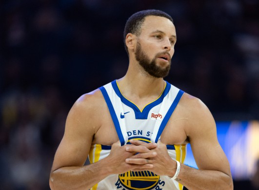 Curry et Butler ont marqué 72 points ensemble, tandis que le reste de l'équipe n'en a marqué que 53.