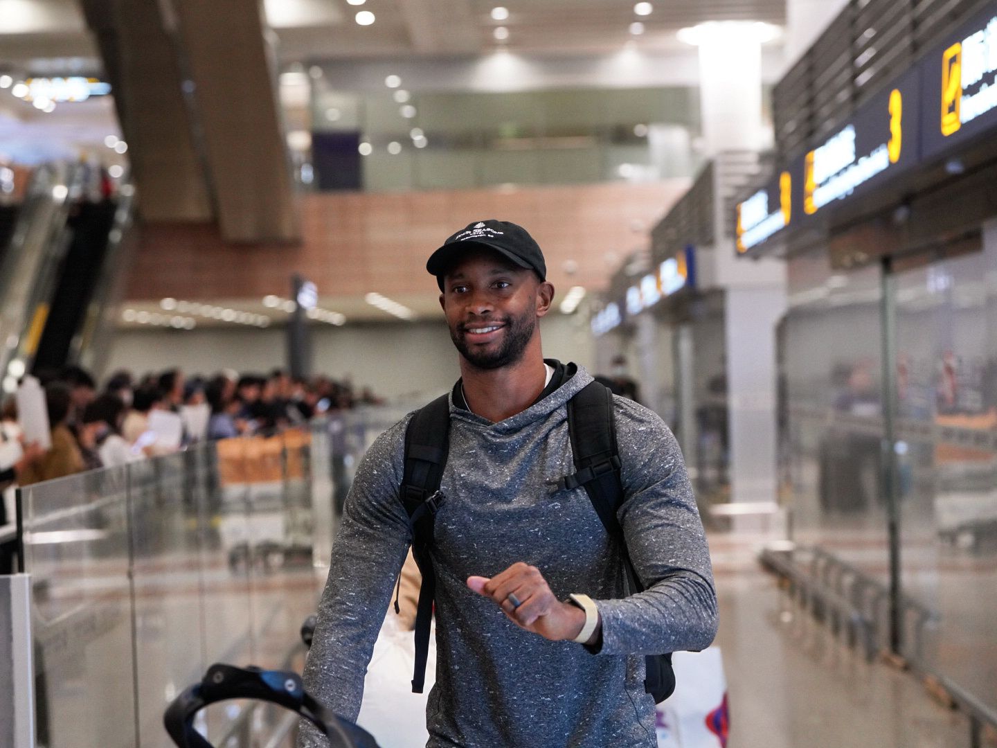 Personne médiatique: Fogg est arrivé à Shanghai et se réunira avec l'équipe pour préparer la nouvelle saison