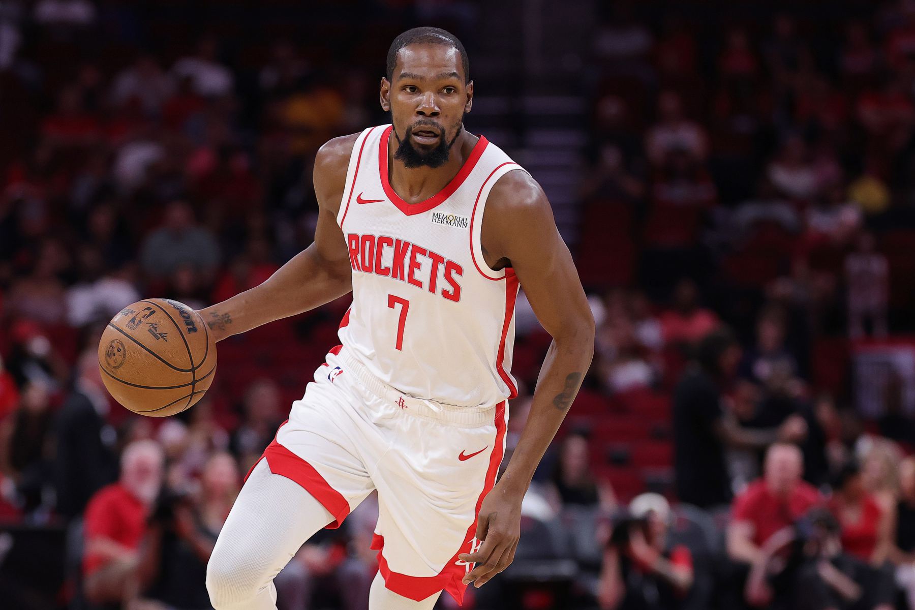 Durant a marqué 16 points au premier quart, marquant au moins 16 points au premier quart pour la 21e fois de sa carrière.