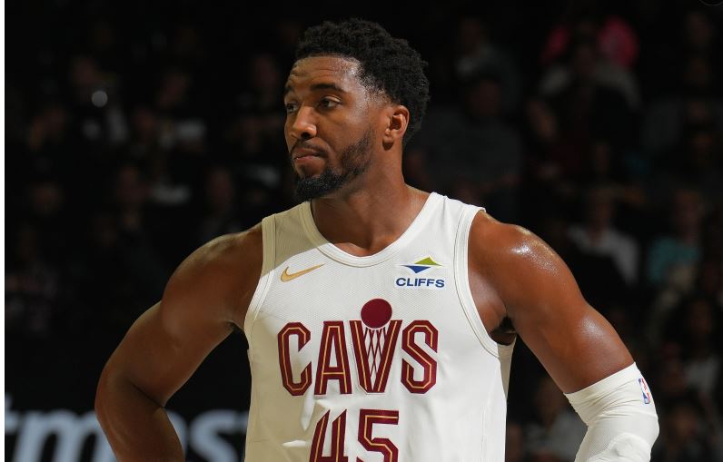 L’état compétitif est bon ! Mitchell a marqué 21 points et 3 passes décisives sur 6 tirs sur 9 à la demie